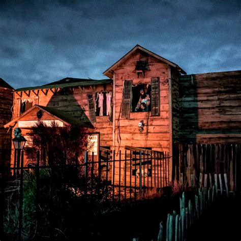 10 best haunted houses in Houston for Halloween chills and thrills ...