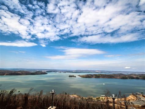 Why Lake Guntersville Should Be Your Next Weekend Vacation | Guntersville state park ...