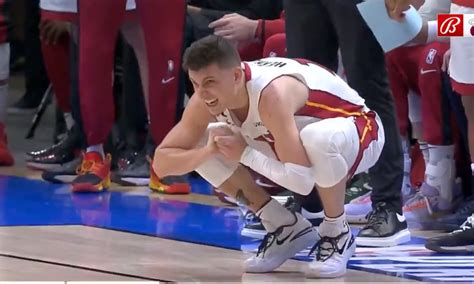 Heat: Tyler Herro takes 3-pointer despite broken shooting hand