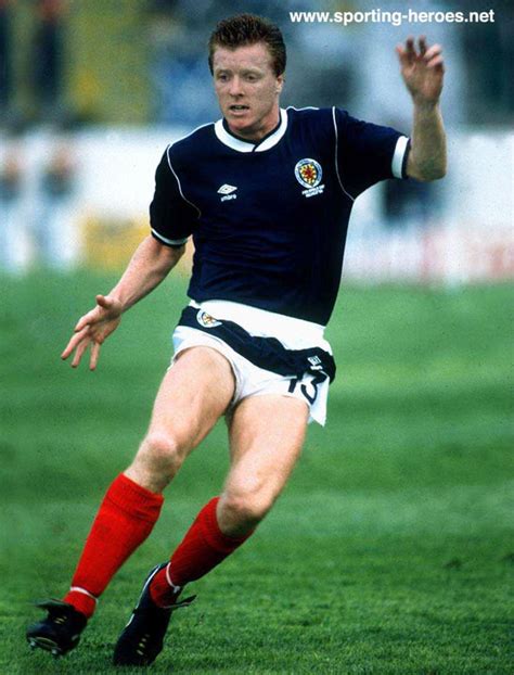 Steve Nicol - Scottish Caps 1984-91 - Scotland