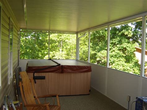 Screen Rooms with Aluminum Roof - BackYard Enclosures