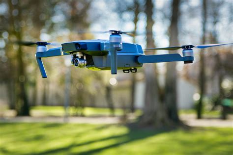 Take Amazing Aerial Videos and Photos with these Drones with Cameras that Even Beginners Can Use ...