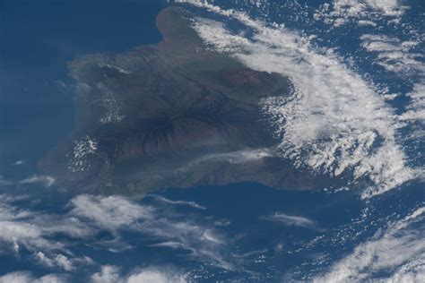 Kilauea volcano on the big island of Hawaii | iss055e070338 … | Flickr
