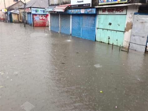 Bihar Weather heavy rains Araria Forbesganj cities became lakes roads submerged waterlogging in ...