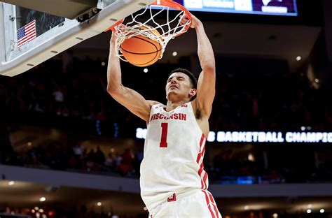 Wisconsin’s Johnny Davis says he’s entering NBA Draft, hiring agent ...