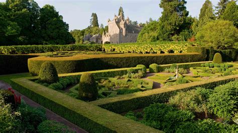 Castle Gardens - Cawdor Castle - A five star visitor attraction near ...