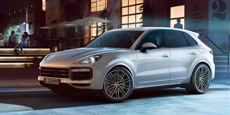 Top 4 Features of the 2020 Porsche Cayenne - Porsche Warwick Blog