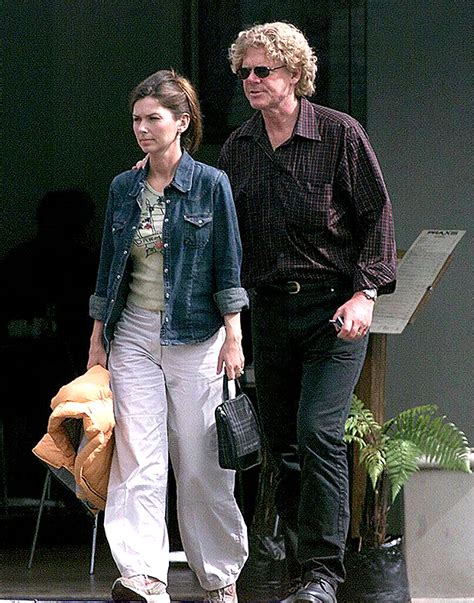 Shania Twain Reveals Her Relationship Status With Ex Mutt Lange – Hollywood Life - showbizztoday