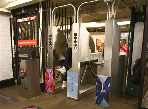 MTA approves increasing NYC subway, bus fares to $2.90 by end of August