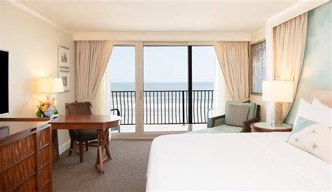 Guest Rooms and Suites in Atlantic Beach, Florida | One Ocean Resort