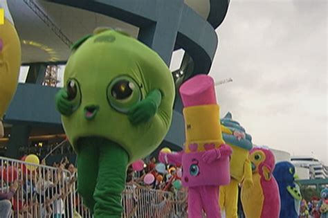 Grand mascot parade sa Pasay, dinagsa | ABS-CBN News