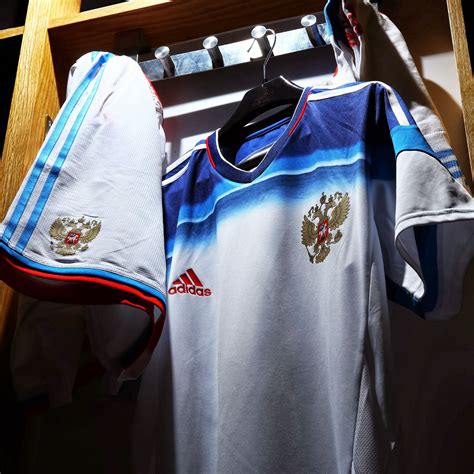 Pro Soccer: adidas Presents New Russian National Football Team Away Kit