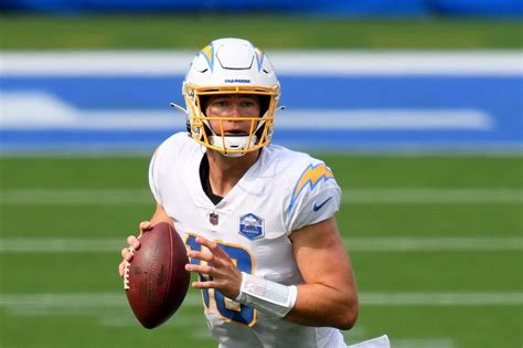 Justin Herbert: History of rookie QBs say Chargers can start him ...