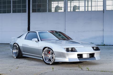 This LS-Swap 1990 Camaro Is a Pro Touring Street Beast