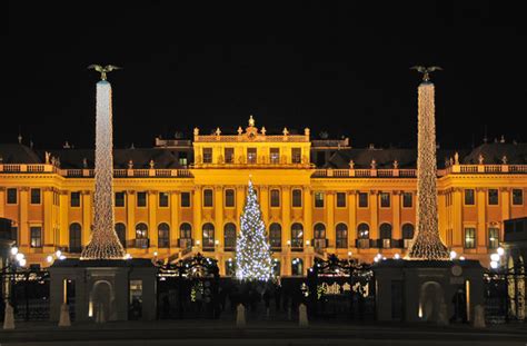 Schoenbrunn Palace Christmas Market - Vienna - Reviews of Schoenbrunn Palace Christmas Market ...