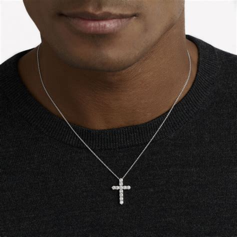 Round Diamond Cross Small Pendant, White Gold | Graff