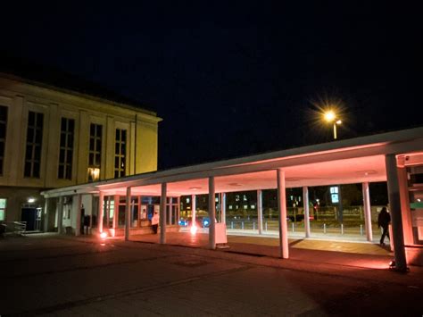 "Orange the World": University of Erfurt sets an example against violence against women