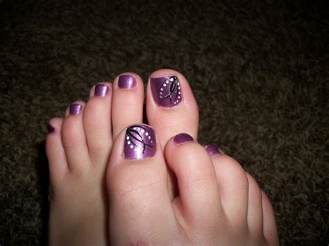 purple pedicure Pedicure Nail Designs, Toe Nail Designs, Gel Nail Art, Mani Pedi, Manicure And ...