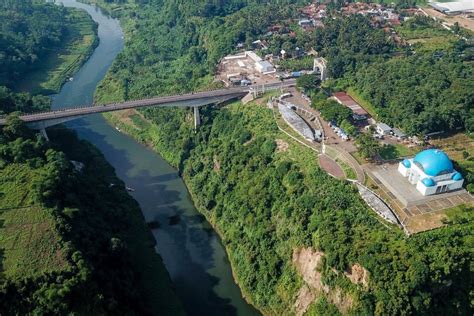 Sejarah Sungai Citarum, Sungai yang Pernah Memisahkan Dua Kerajaan - Daerah Katadata.co.id