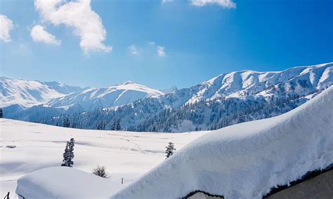 Gulmarg Tourism – Best Places to Visit & Things to Do in Gulmarg Kashmir