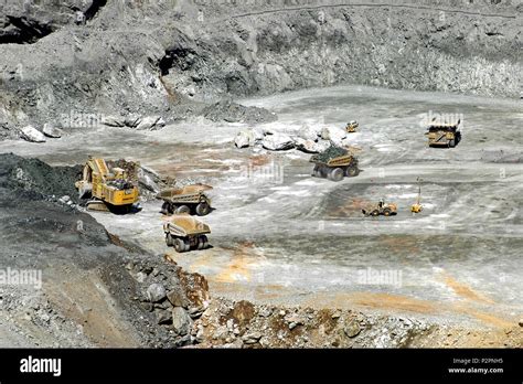 Open cut mining gold mine Kalgoorlie, Western Australia. The Fimiston ...