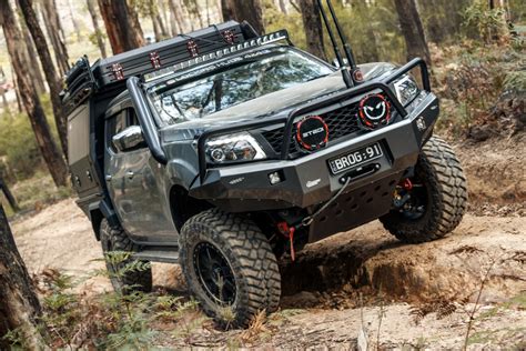 2020 Nissan D23 Navara ST Custom 4x4 review