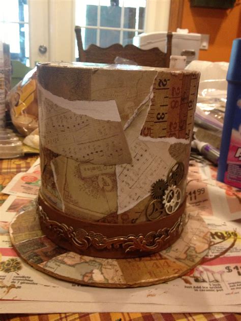 DIY Steampunk top hat center pieces Steampunk Top Hat, Steampunk Crafts, Steampunk Wedding ...