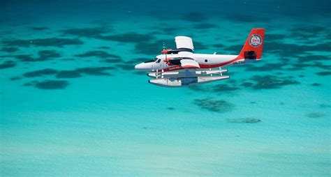 Seaplane crashes with 9 passengers aboard