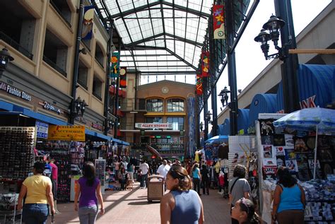 L.A. FASHION DISTRICT SANTEE ALLEY - LOS ANGELES, CALIFORN… | Flickr