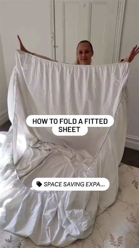 Fitted Sheet Folding Tutorial|Home Hacks|Space Saving Ideas | Folding ...