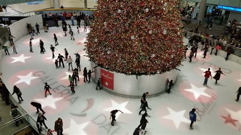 Galleria Ice Skating Center, Dallas