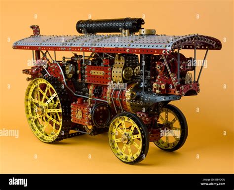 Meccano scale model of traction engine Stock Photo - Alamy