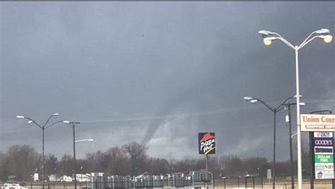 Severe weather system brings tornado warnings to Evansville, Tri-State