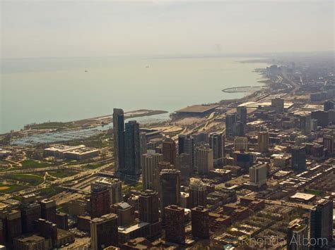 Skydeck Chicago: Daring the Glass Floor 103 Stories High