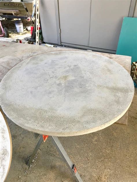 Concrete Dining Table – A DIY Round Dining Table for Outdoors (or Inside!) – Home for the Harvest