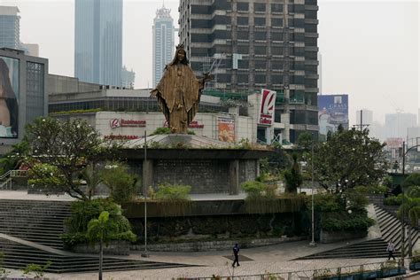 edsa shrine | during my walk i also passed through this shri… | Flickr