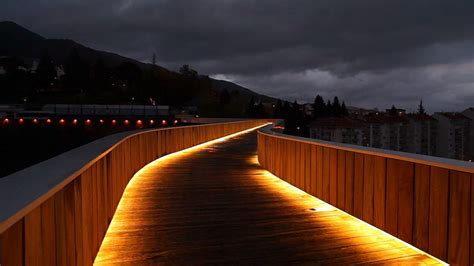 Pedestrian Bridge / JLCG Arquitectos | Pedestrian bridge, Facade ...