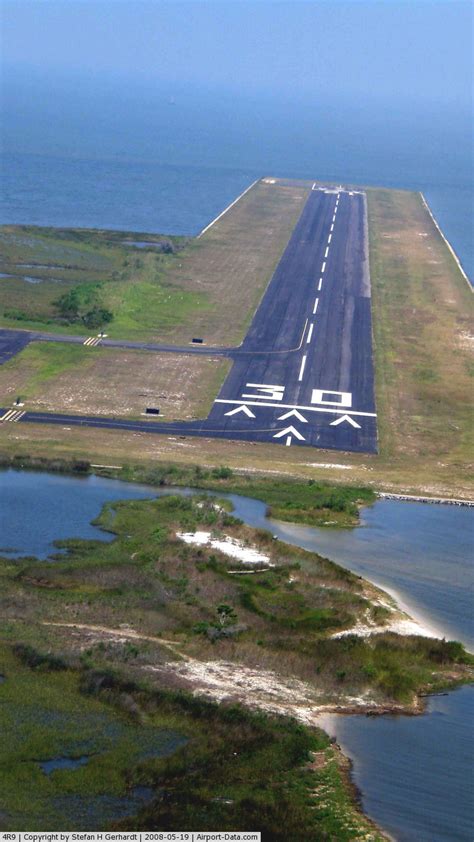 From Private to Professional Pilot: Airport Review: Dauphin Island ...