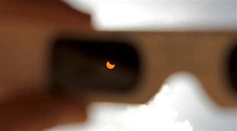 When – and when not – to wear solar eclipse glasses - When Is The Next Eclipse?
