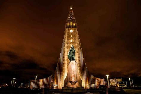 Explore Hallgrímskirkja: An Architectural Marvel & Landmark