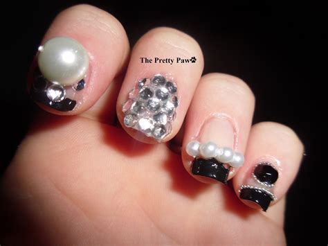 The Pretty Paw: The most gaudy nails!!