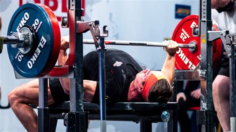 A Powerlifter’s Complete Guide to a Strong Bench Press Technique - Stronger Everyday