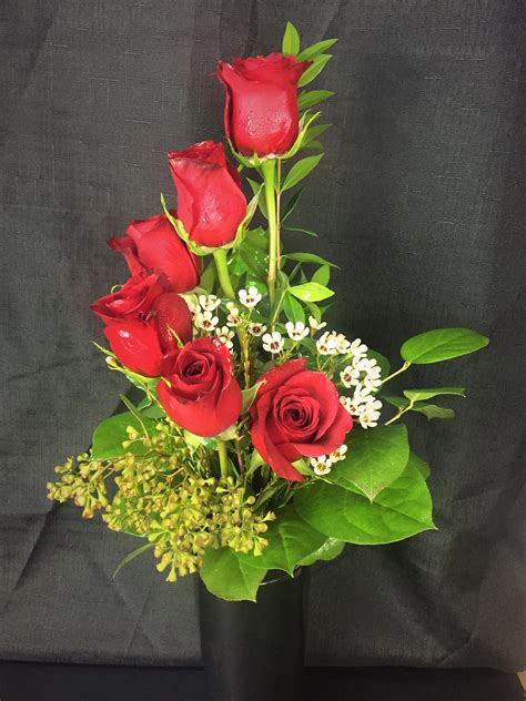 HALF DOZEN ROSES in Collins, MS | Collins Florist and Gifts