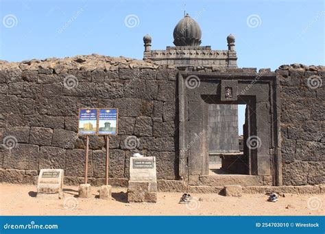 View of the Shree Jgadishwar Temple, Raigad Fort, Maharashtra, India ...