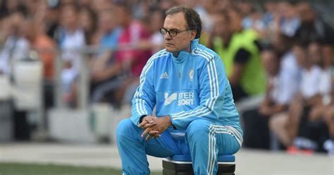 Marcelo Bielsa: ‘It’s a comfortable bucket’ - Through It All Together