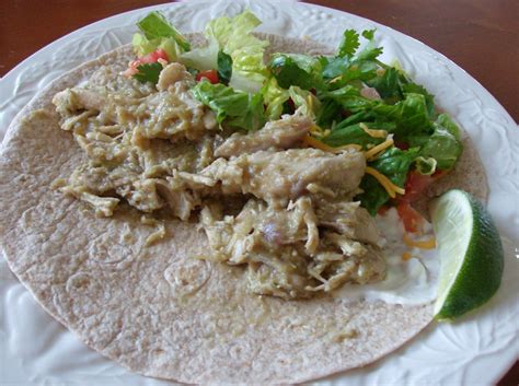 365 Days of Slow Cooking: (Slow Cooker) Tomatillo Chicken Filling