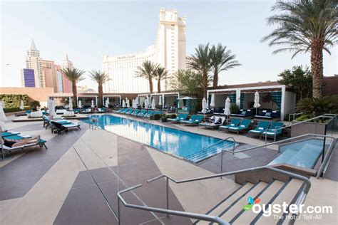 Waldorf Astoria Las Vegas Review: What To REALLY Expect If You Stay