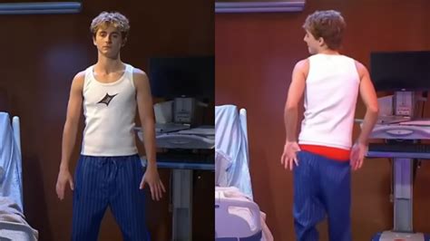 Timothée Chalamet Parodied Troye Sivan In A Chaotic SNL Skit