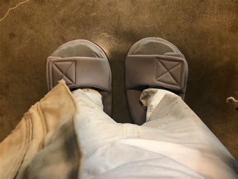 Kanye West debuts gigantic Yeezy slides amid shoe backlash