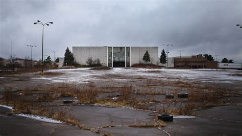 Trip to the Mall: [Dead Malls] in Illinois Active and Closed